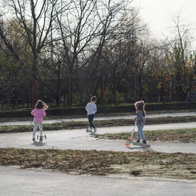 Preșcolari în activități de grup la Grădinița Model